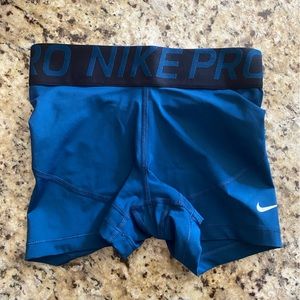 Nike pro women’s shorts